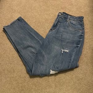 Distressed Straight Leg Jean